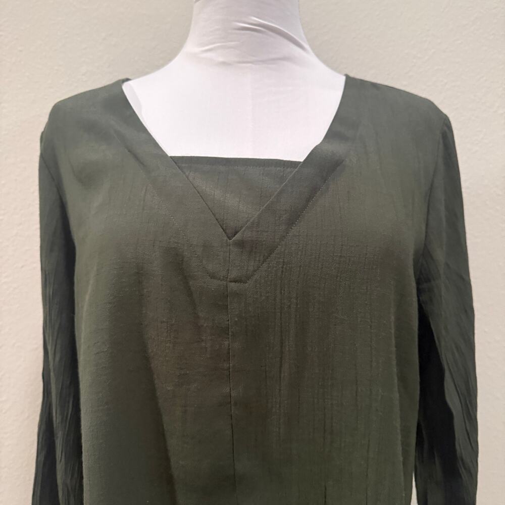 St. John’s Bay Green Tunic Top long Sleeve Lagenlook Boho Large Work Office - Picture 2 of 8